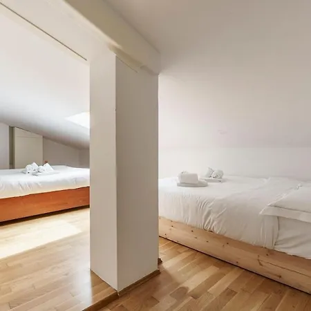 Window On The Arno II Netflix, Wifi, Ac Apartment *