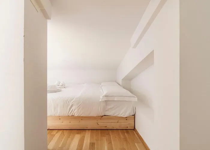 Apartament Window On The Arno Ii Netflix, Wifi, Ac *
